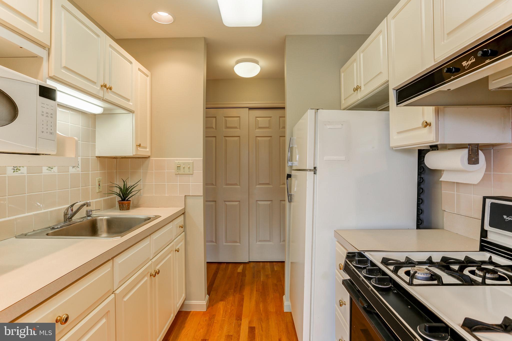 316 Sample Bridge Road Mechanicsburg, PA 17050 - Photo 45 of 102 In-Law Suite (Kitchen)