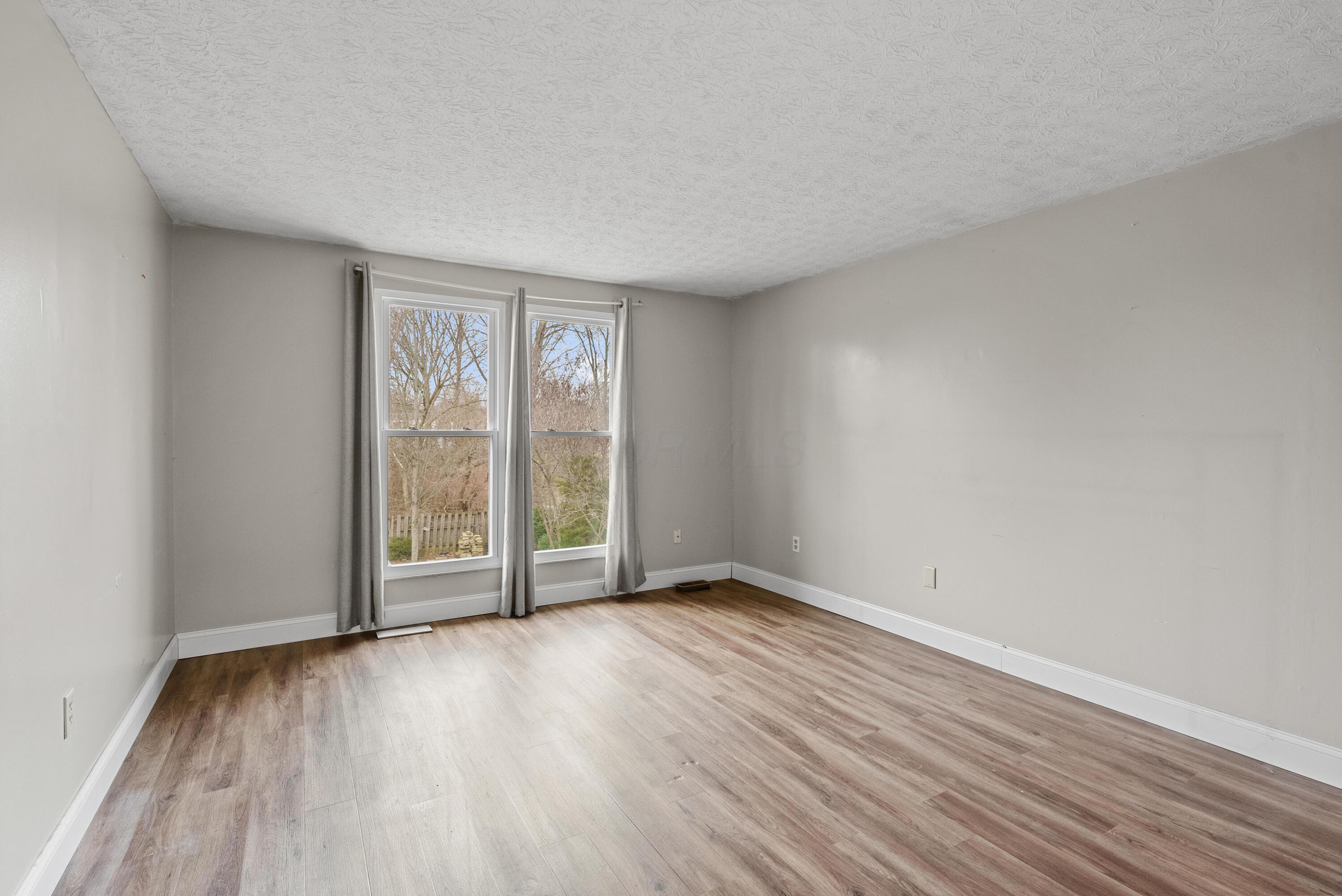 7194 Rodebaugh Road Reynoldsburg, OH 43068 - Photo 23 of 44 Bedroom 2 - Up