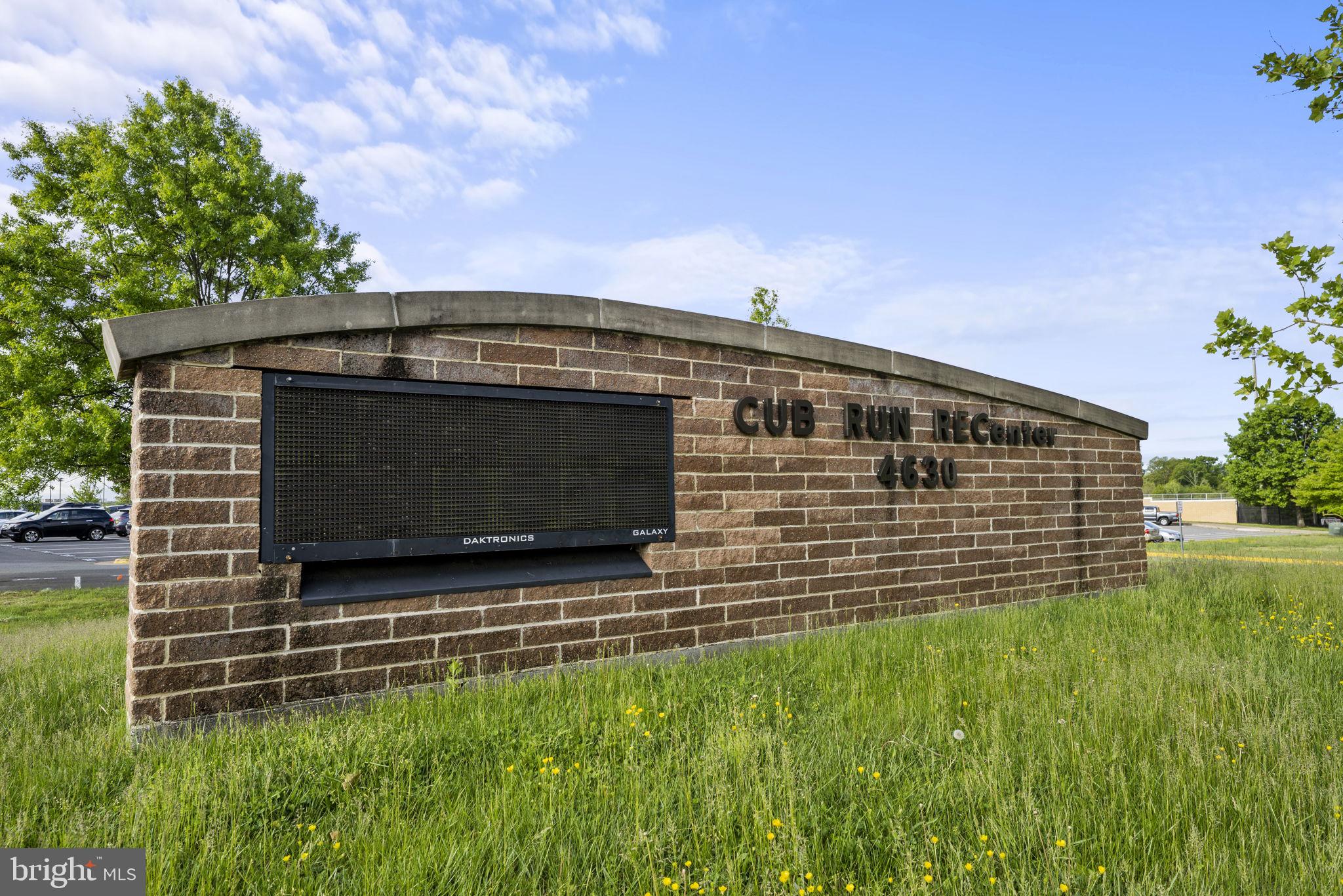 14176 Gypsum Loop Chantilly, VA 20151 - Photo 51 of 63