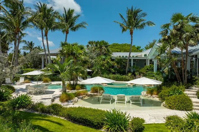 a view of a basket ball ground