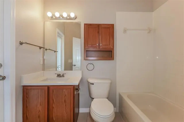 $395,000 | 650 Chesney Drive, Valrico, FL 33594