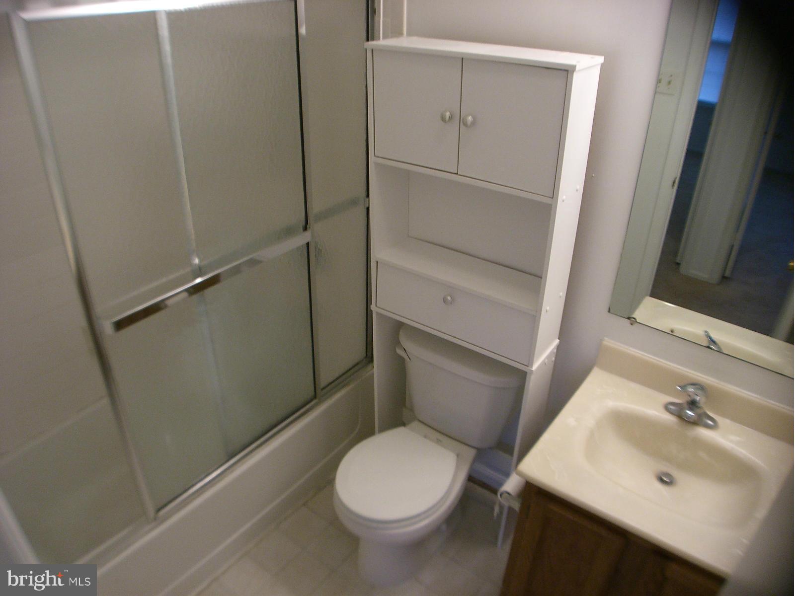 7481 Setting Sun Way Columbia, MD 21046 - Photo 12 of 14 Bath