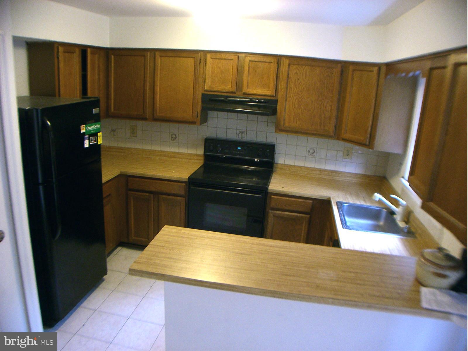 7481 Setting Sun Way Columbia, MD 21046 - Photo 4 of 14 Kitchen
