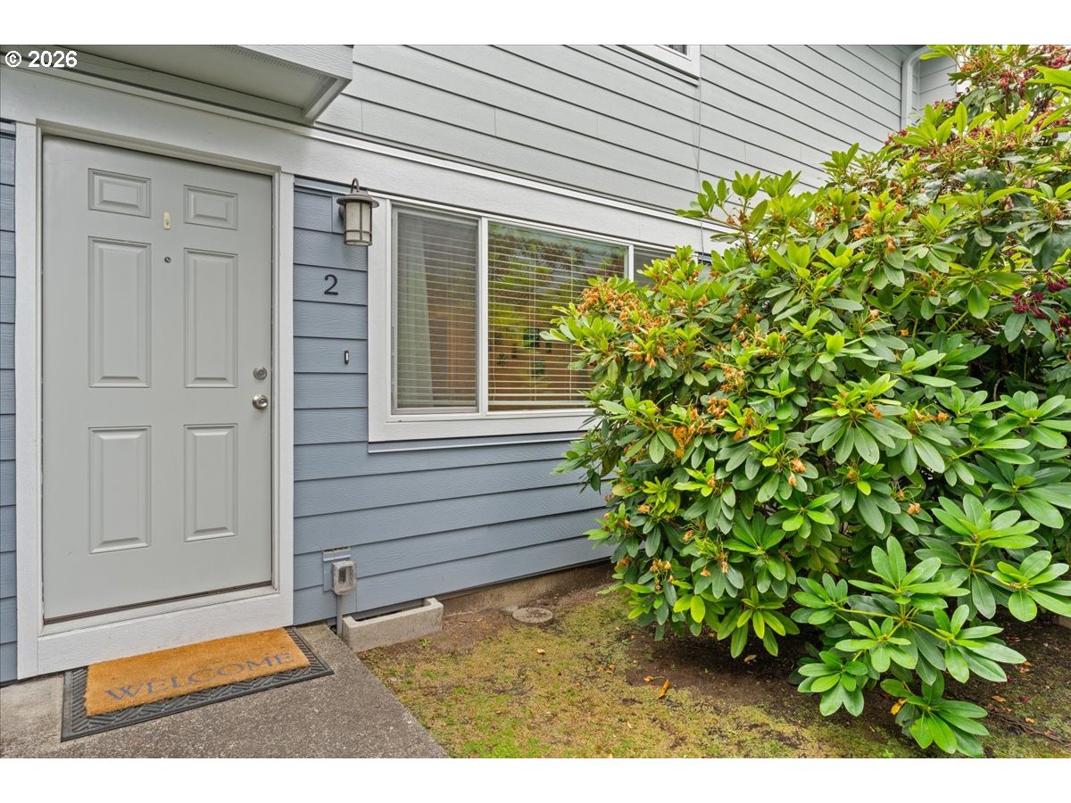 4904 Southwest Franklin Avenue, Unit 2 Beaverton, OR 97005 - Photo 1 of 24