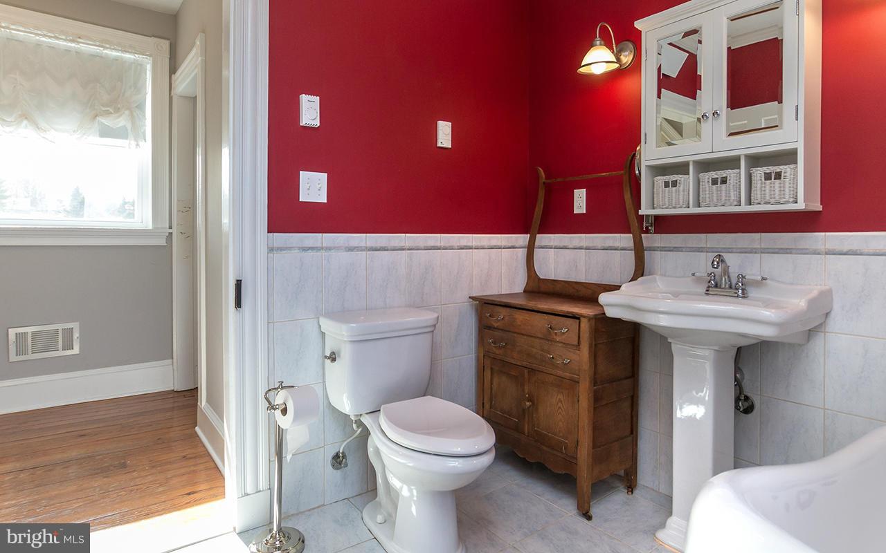 4512 Beckleysville Road Hampstead, MD 21074 - Photo 20 of 29 Bath