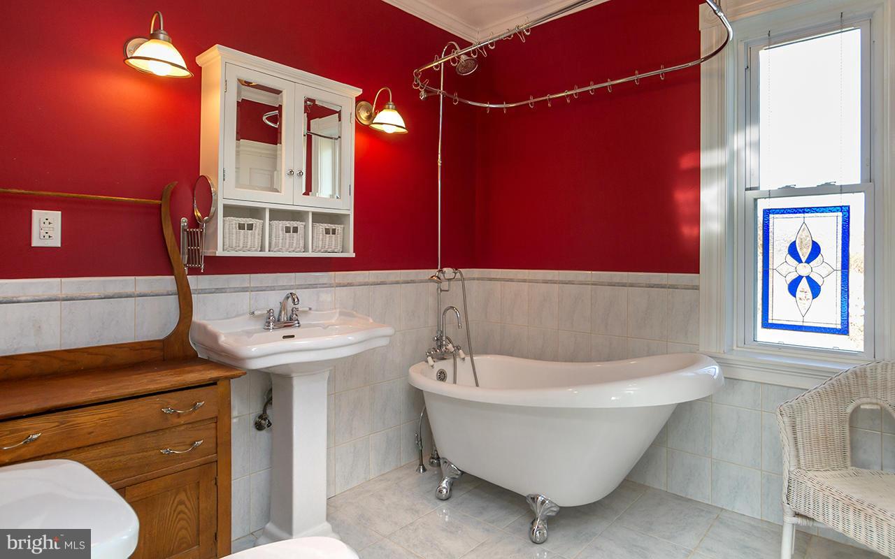 4512 Beckleysville Road Hampstead, MD 21074 - Photo 21 of 29 Bath