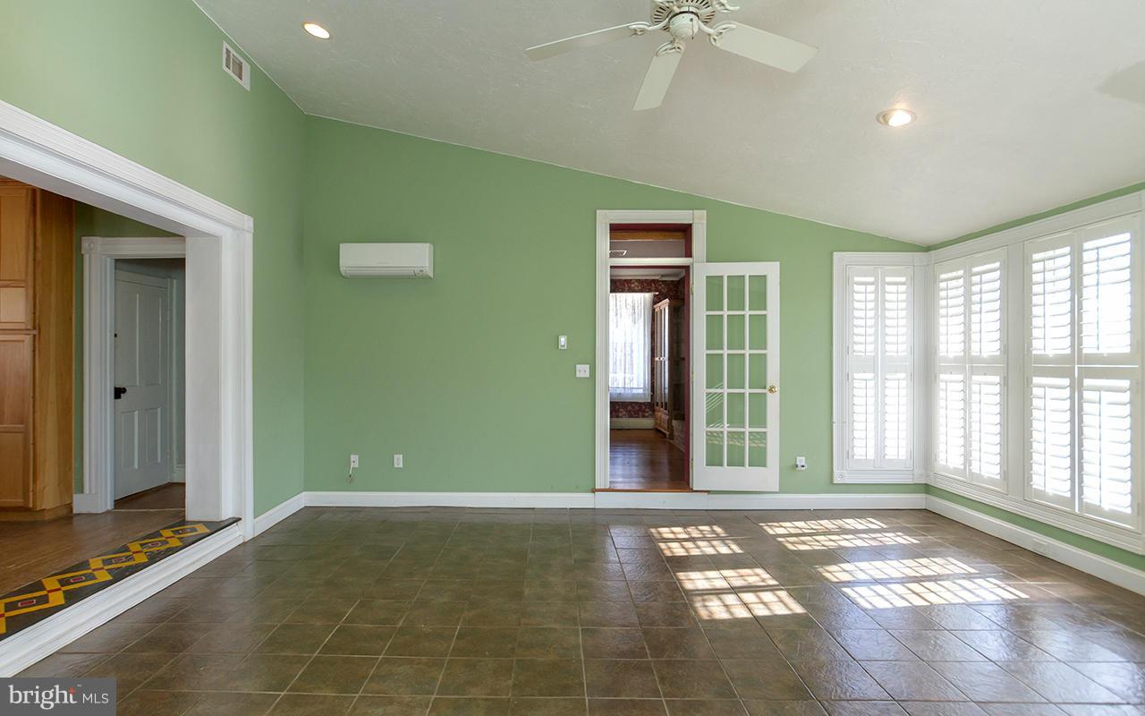 4512 Beckleysville Road Hampstead, MD 21074 - Photo 6 of 29 Family Room