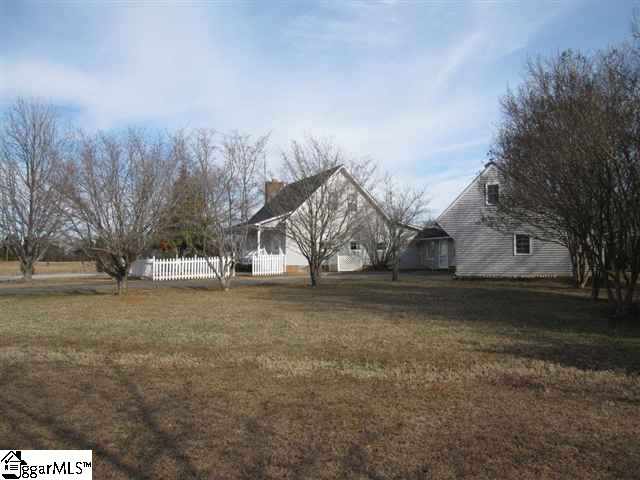 111 Heath Hill Road Duncan, SC 29334 - Photo 3 of 14