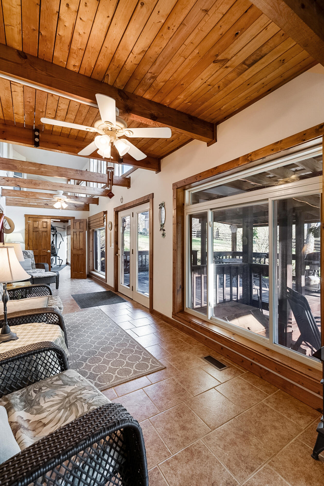 930 Shryocks Ferry Road Versailles, KY 40383 - Photo 32 of 56 Sunroom 4