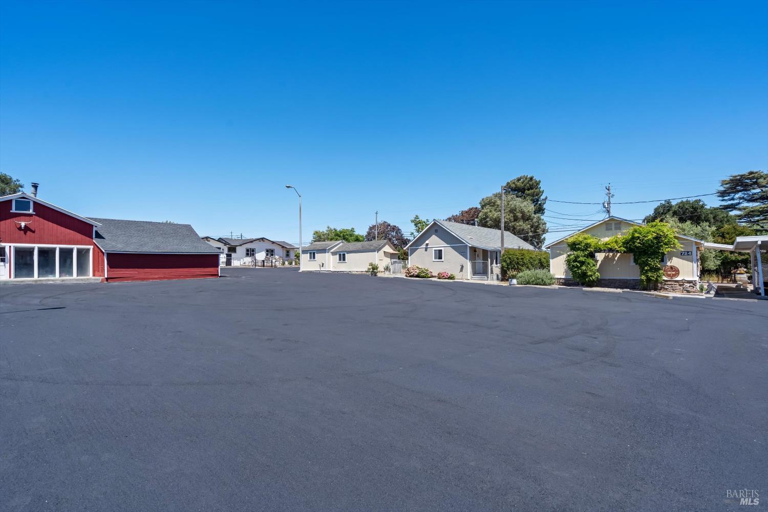 720-724 Liberty Road Petaluma, CA 94952 - Photo 35 of 50
