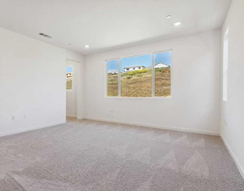 8094 Waterfall Lane Vallejo, CA 94591 - Photo 10 of 13 an empty room with a window