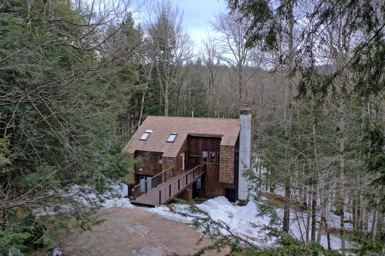 217 Hawk Spur Road Plymouth, VT 05056 - Photo 1 of 37 Gallery Image 1