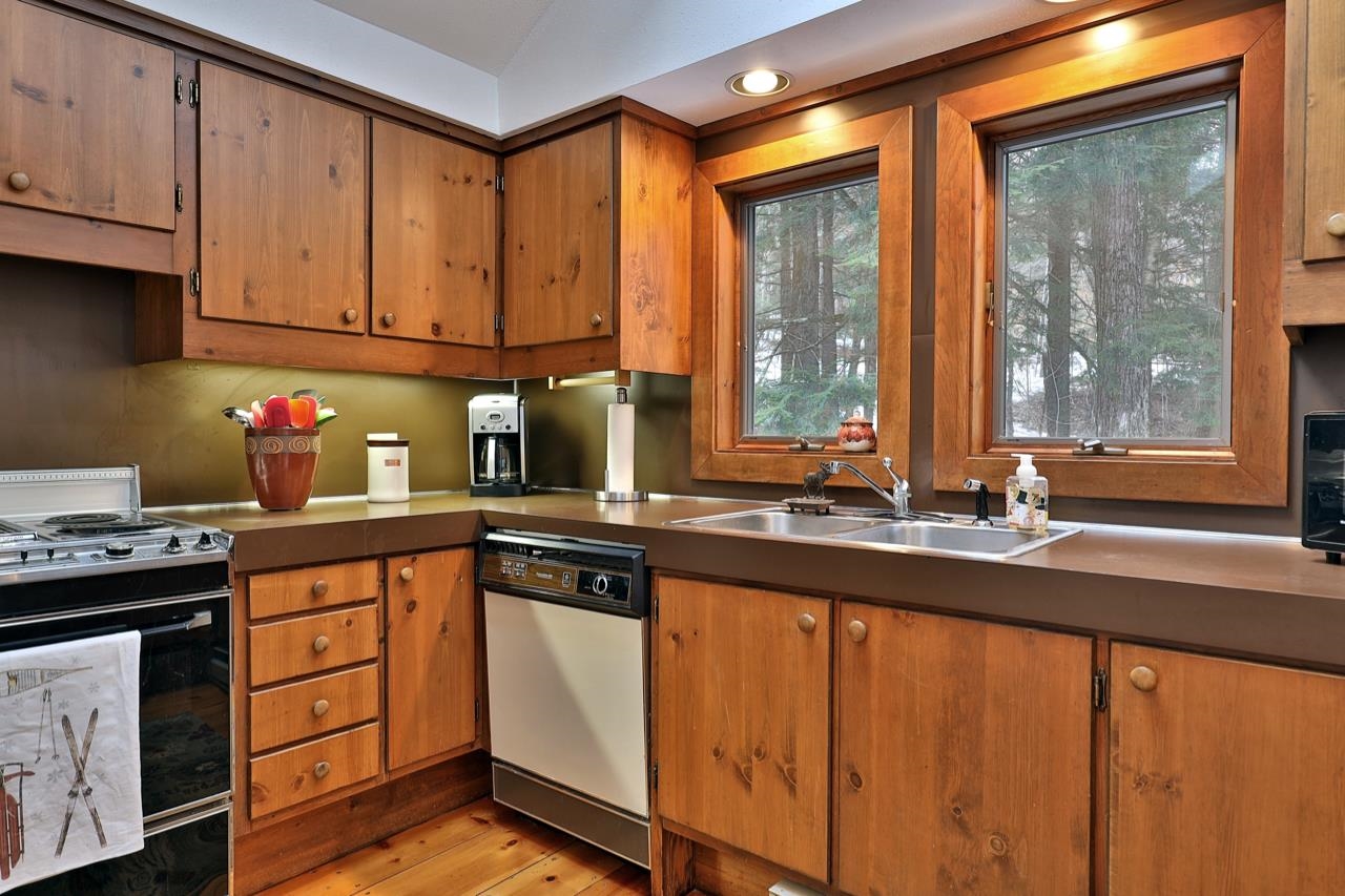 217 Hawk Spur Road Plymouth, VT 05056 - Photo 17 of 37 Gallery Image 17
