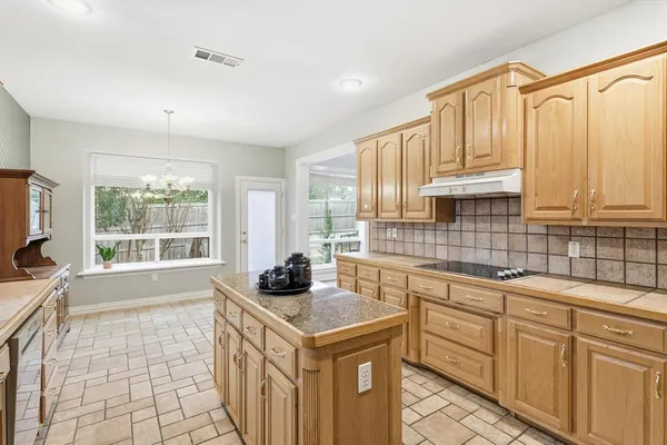 $870,000 | 3324 Lexington Avenue, Grapevine, TX 76051