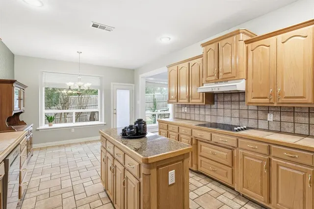 $870,000 | 3324 Lexington Avenue, Grapevine, TX 76051