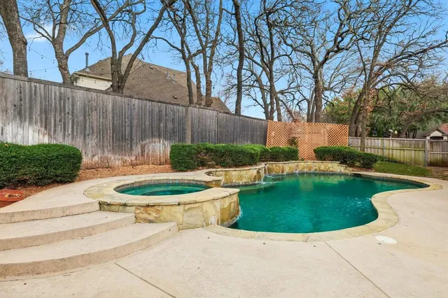 $870,000 | 3324 Lexington Avenue, Grapevine, TX 76051