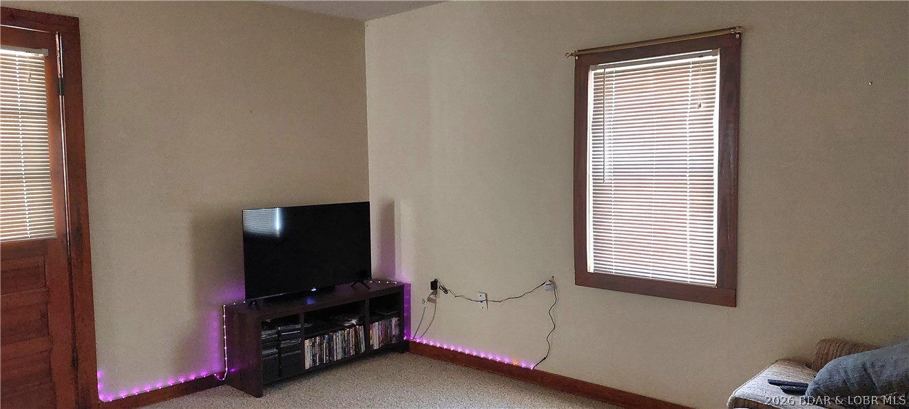 15563 Peach Tree Road Stover, MO 65078 - Photo 11 of 69 Living room