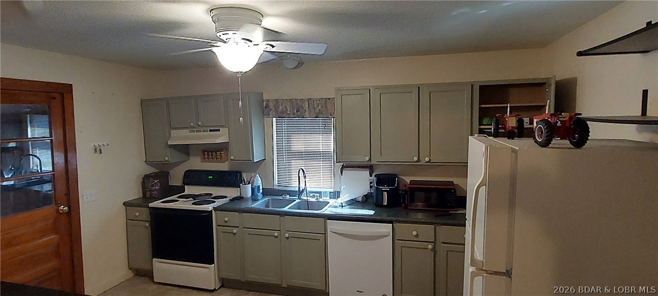 15563 Peach Tree Road Stover, MO 65078 - Photo 12 of 69 Kitchen, laundry rom door on left