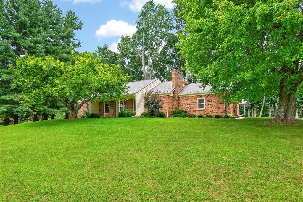 1299 Kinder Valley Road Rural Retreat, VA 24368 - Photo 3 of 82 Gallery Image 3