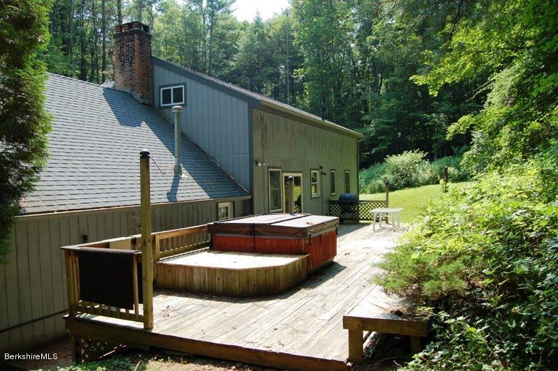 deck and hot tub