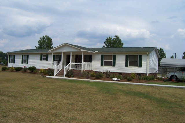 185 Neal Branch Road Chocowinity, NC 27817 - Photo 1 of 1 Primary Photo