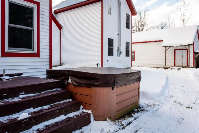 $365,000 | 58 Sidetrack Road, Conway, NH 03860