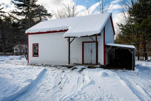 $365,000 | 58 Sidetrack Road, Conway, NH 03860