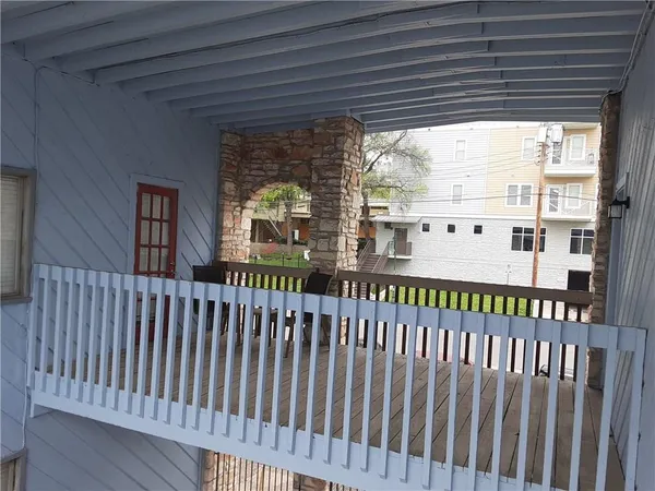 $1,725 | 2408 Longview Street, Unit 212, Austin, TX 78705