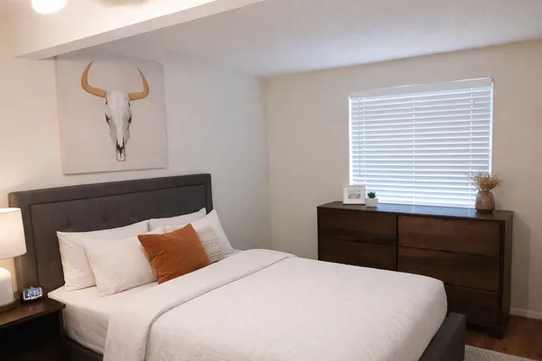 $1,725 | 2408 Longview Street, Unit 212, Austin, TX 78705