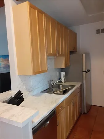 $1,725 | 2408 Longview Street, Unit 212, Austin, TX 78705