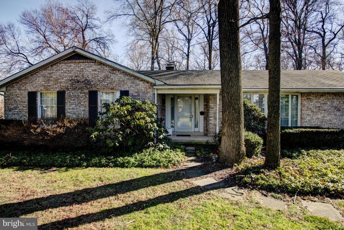 1138 Ridge Road Elizabethtown, PA 17022 - Photo 4 of 37