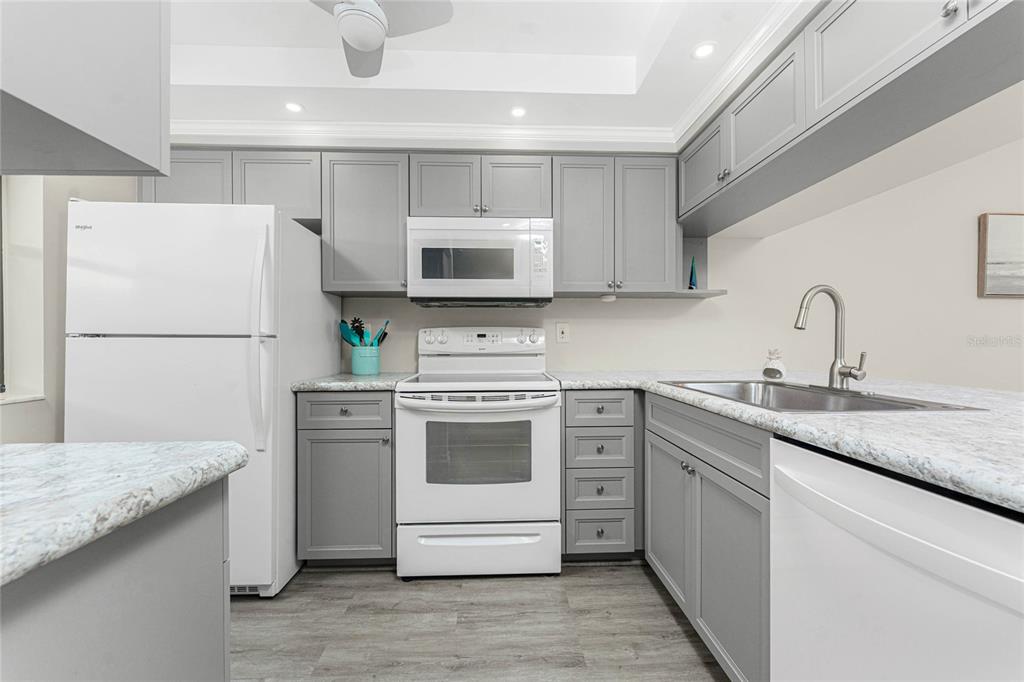 1551 Beach Road, Unit 306 Englewood, FL 34223 - Photo 20 of 47