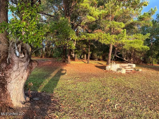 $128,000 | 320 Coleman Avenue, Waveland, MS 39576