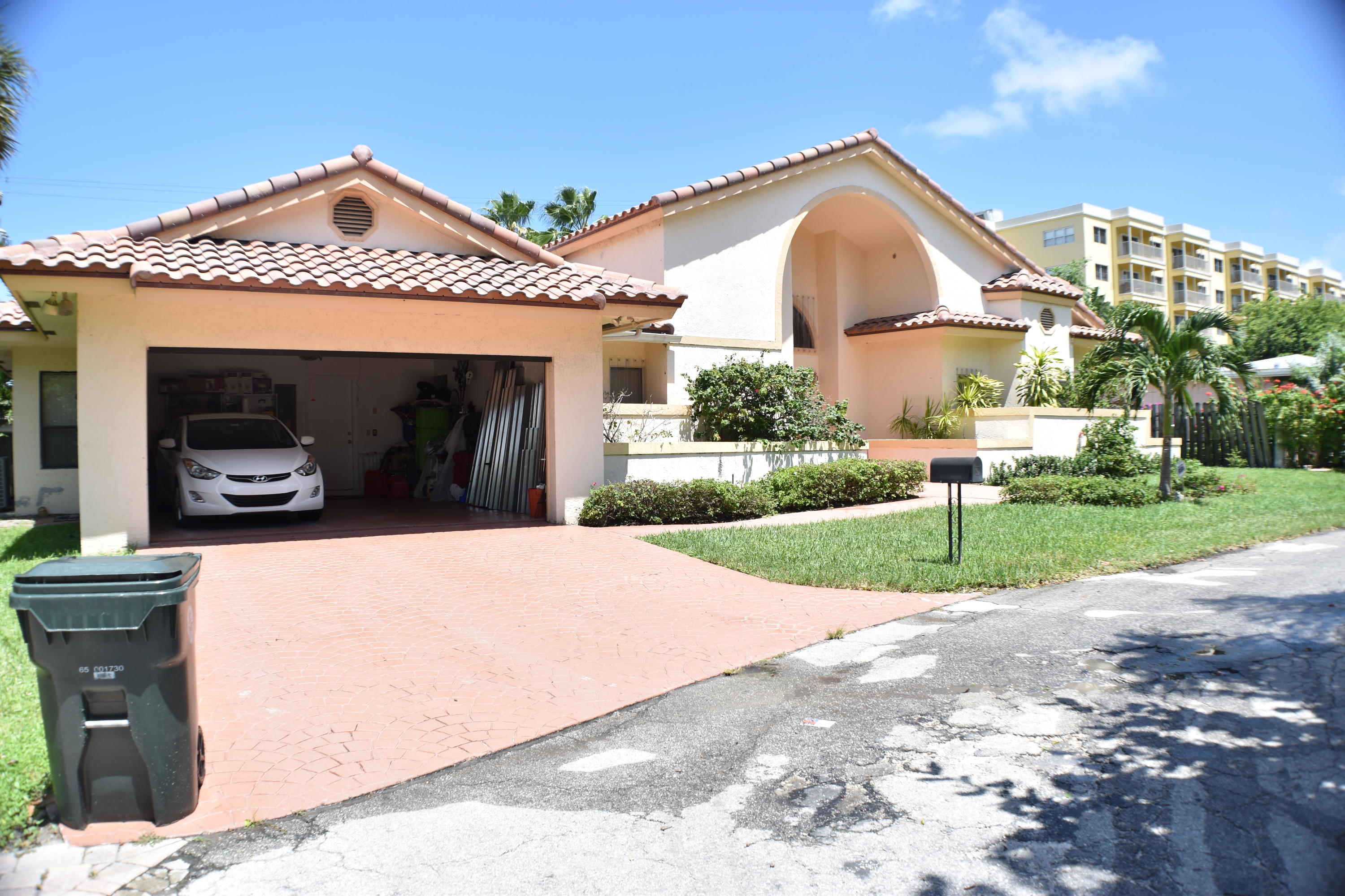 949 Lake Wyman Road Boca Raton, FL 33431 - Photo 16 of 17 Front Garage