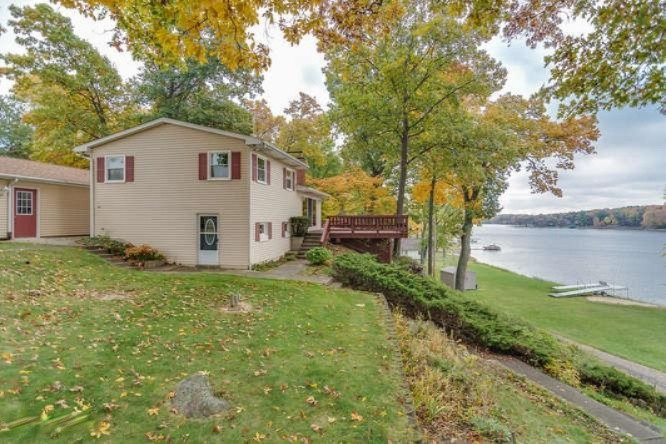 10142 Corey Drive Three Rivers, MI 49093 - Photo 2 of 41 Corey Lake Home