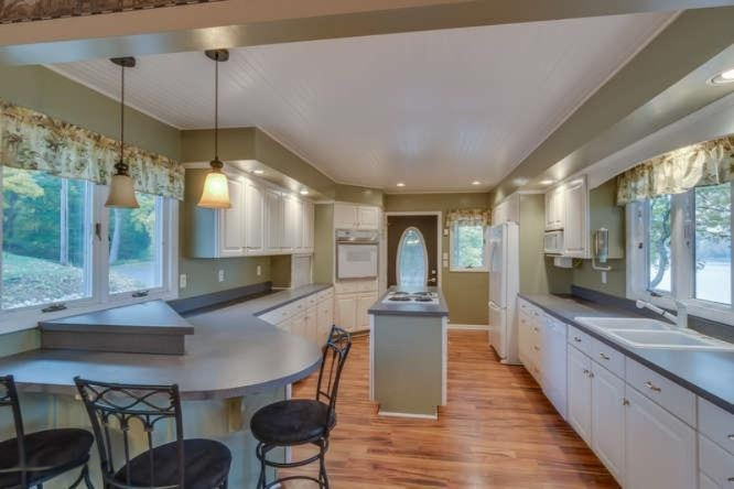 10142 Corey Drive Three Rivers, MI 49093 - Photo 26 of 41 Kitchen with Breakfast Bar