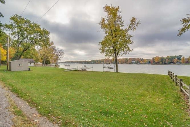 10142 Corey Drive Three Rivers, MI 49093 - Photo 8 of 41 Large LakeSide Lawn