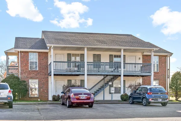 $895 | 1891 Waters Edge Drive, Unit H, Clarksville, TN 37043