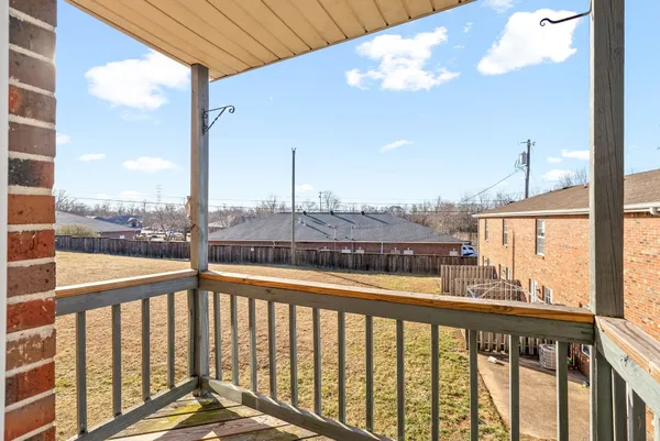 $895 | 1891 Waters Edge Drive, Unit H, Clarksville, TN 37043