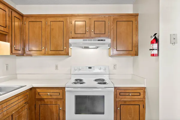 $895 | 1891 Waters Edge Drive, Unit H, Clarksville, TN 37043
