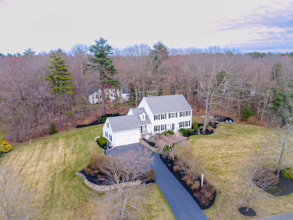 3 Huckleberry Road Hopkinton, MA 01748 - Photo 3 of 42 Gallery Image 3