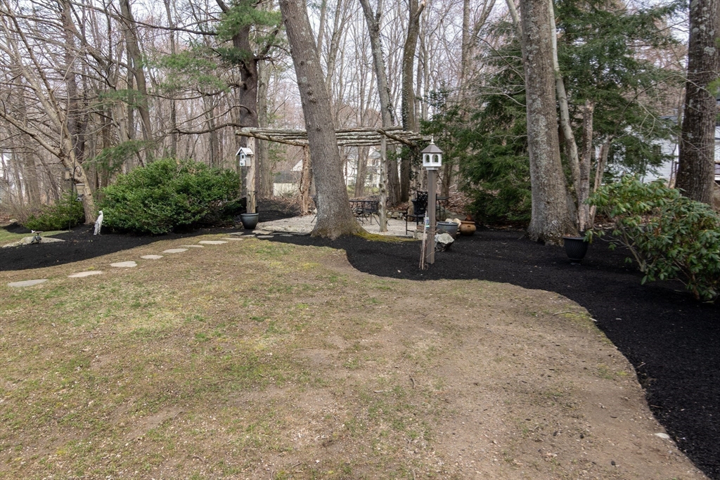 3 Huckleberry Road Hopkinton, MA 01748 - Photo 39 of 42 Gallery Image 39