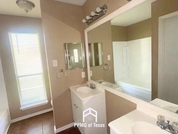 $1,895 | 8607 Hickory Branch Lane, Humble, TX 77338