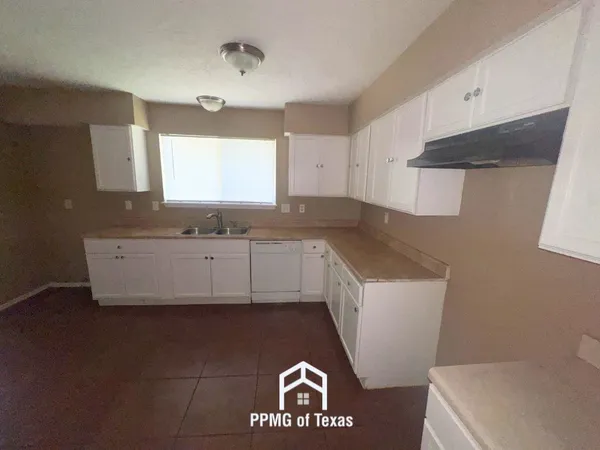 $1,895 | 8607 Hickory Branch Lane, Humble, TX 77338