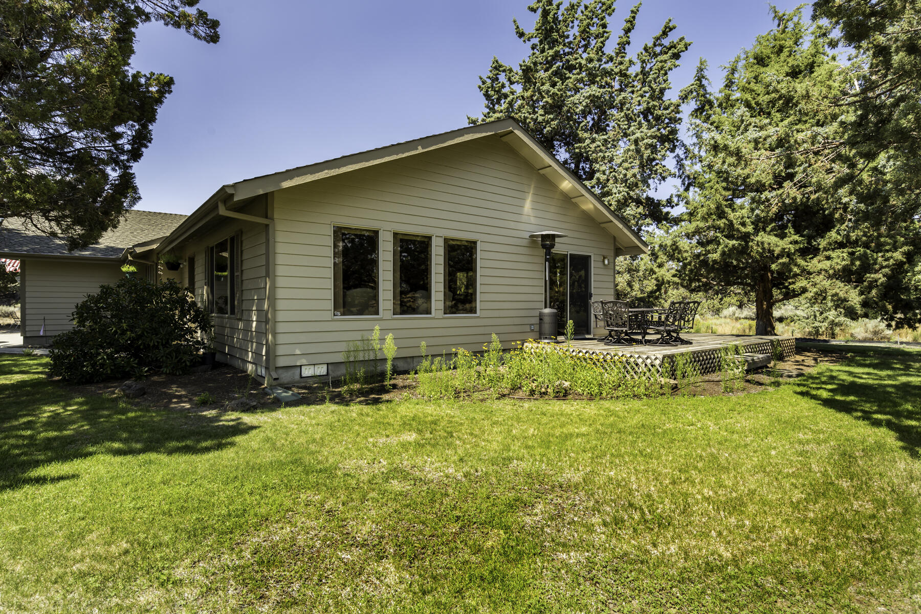 64666 McGrath Road Bend, OR 97701 - Photo 37 of 44 JH5_8439