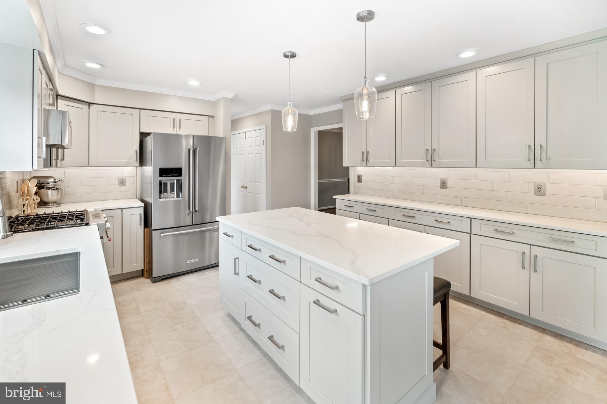 17247 Spates Hill Road Poolesville, MD 20837 - Photo 25 of 90 Tons of cabinet space