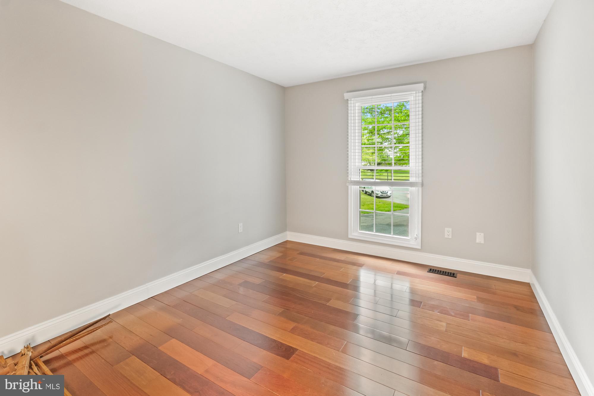 17247 Spates Hill Road Poolesville, MD 20837 - Photo 38 of 90 Bonus room can be 2nd office, playroom, bedroom?