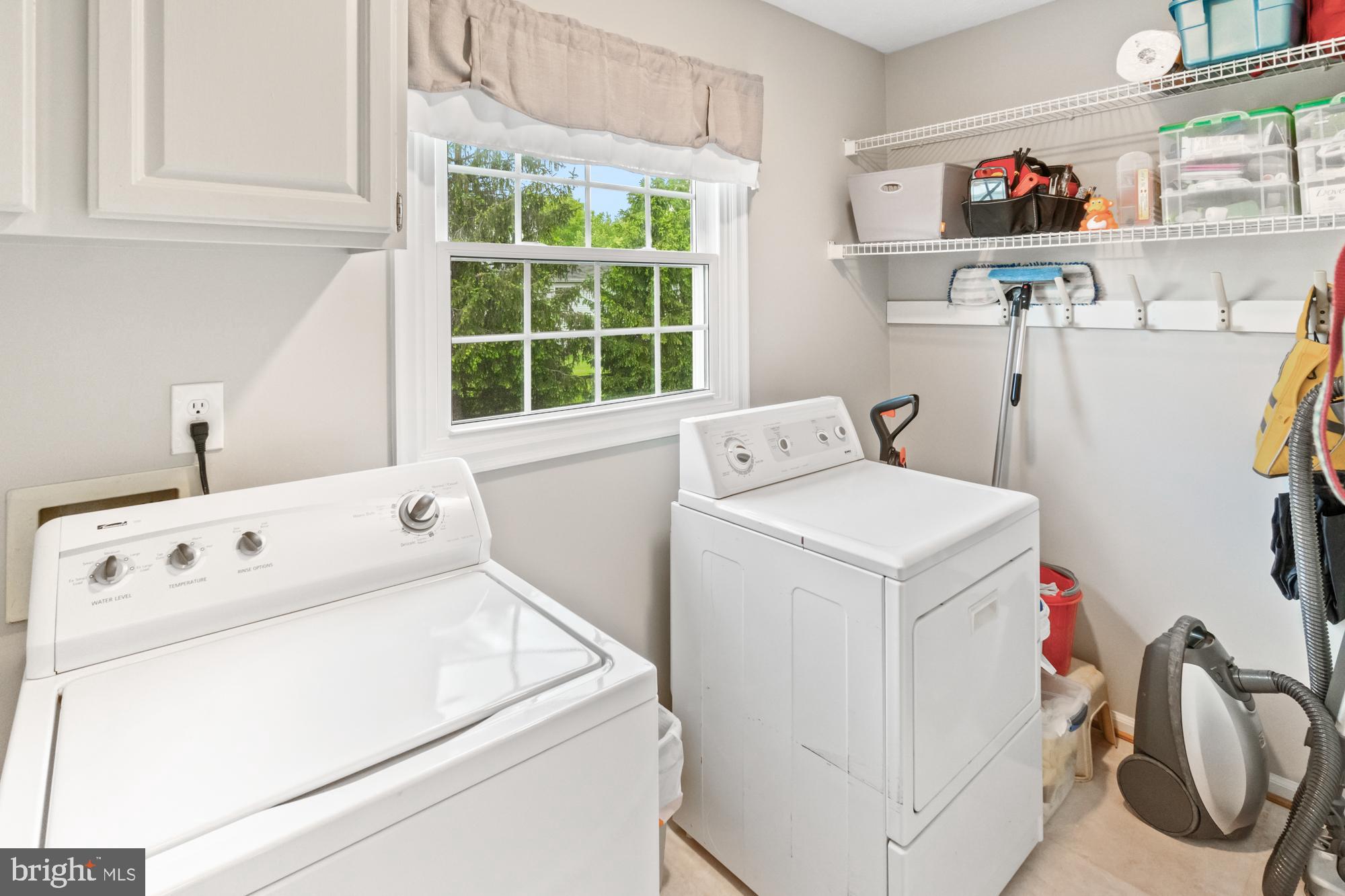 17247 Spates Hill Road Poolesville, MD 20837 - Photo 39 of 90 Main level laundry