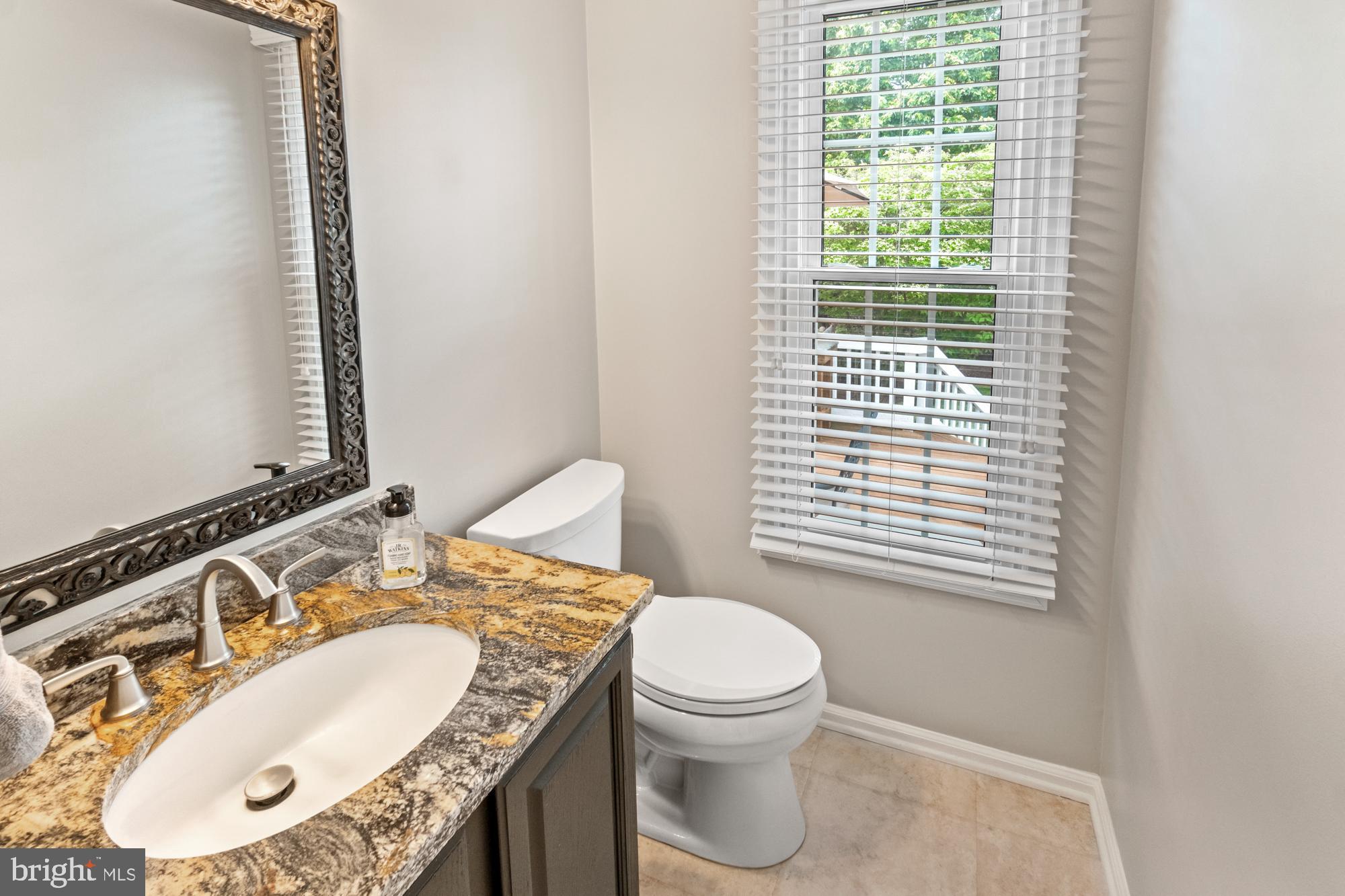 17247 Spates Hill Road Poolesville, MD 20837 - Photo 40 of 90 Powder room