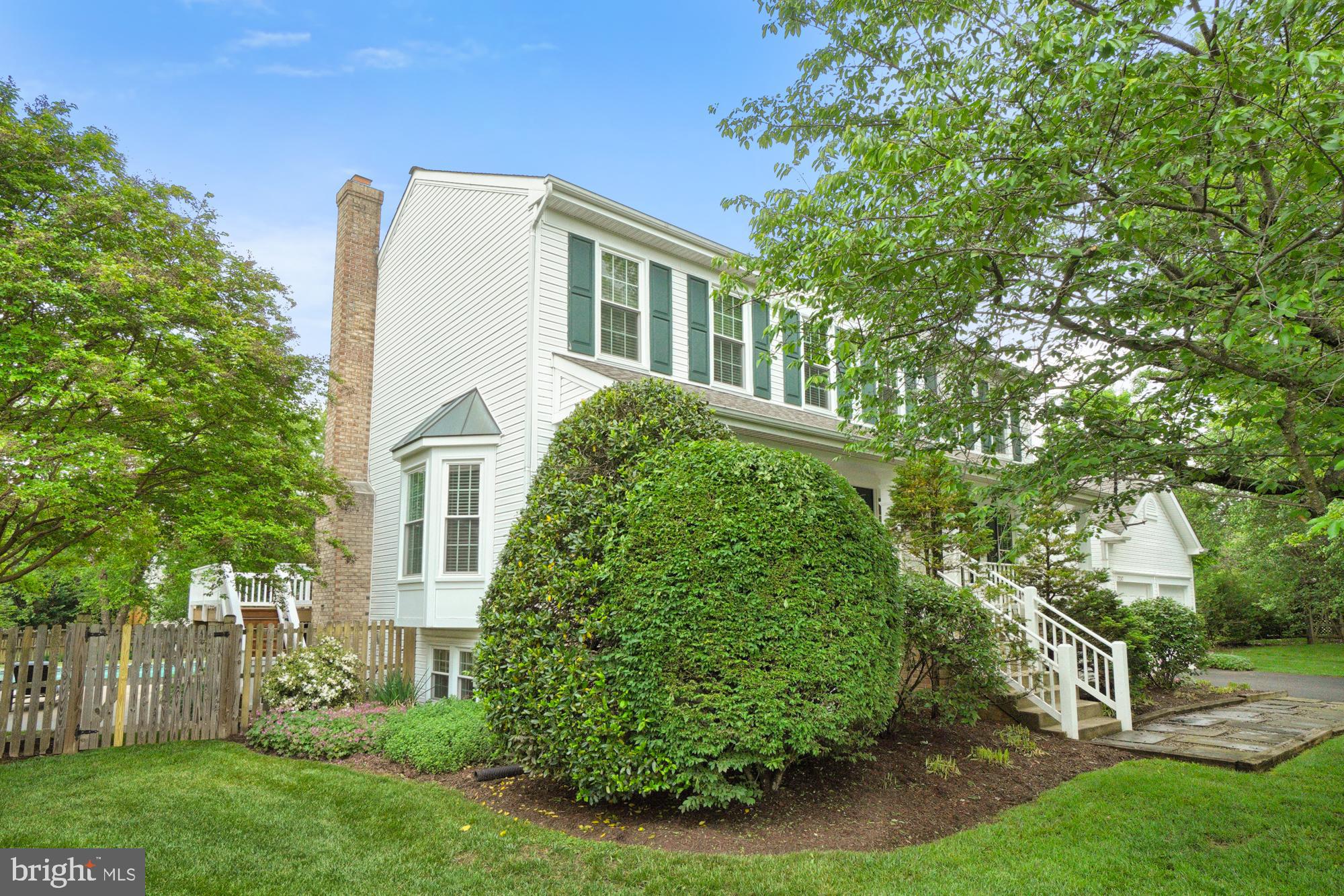 17247 Spates Hill Road Poolesville, MD 20837 - Photo 6 of 90